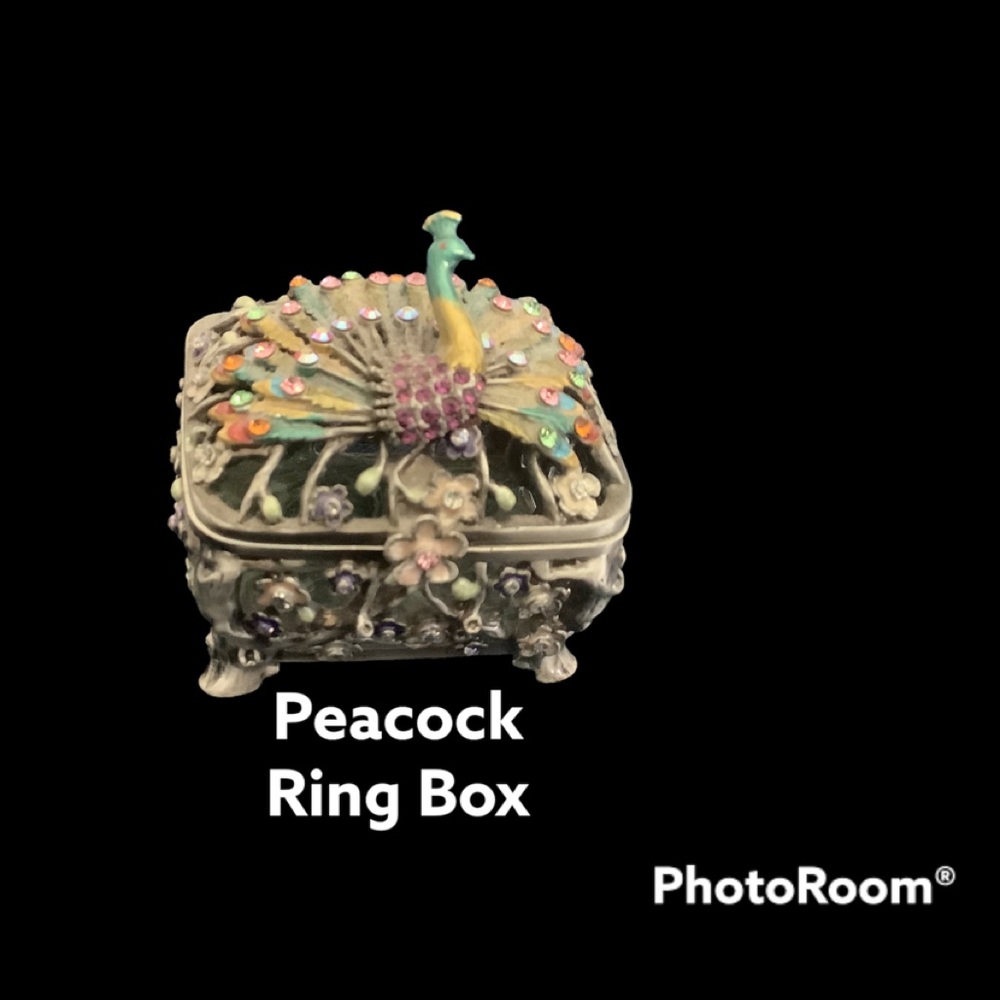 Precious Peacock ring box🦚🦚🦚🦚